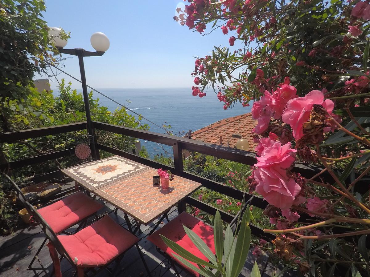 Gasthuis Cinqueterre Holidays 3*