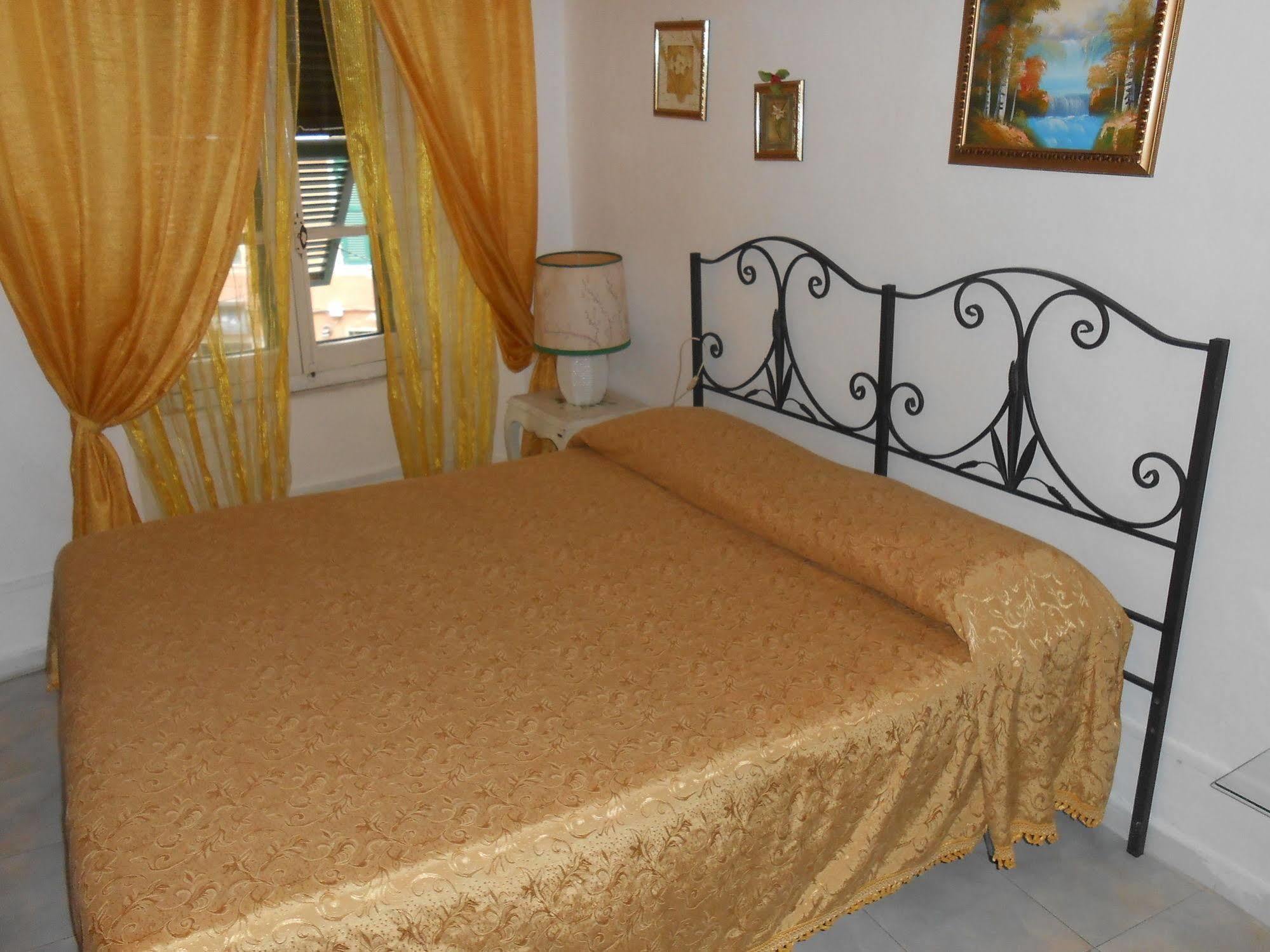 Guest house Cinqueterre Holidays 3*